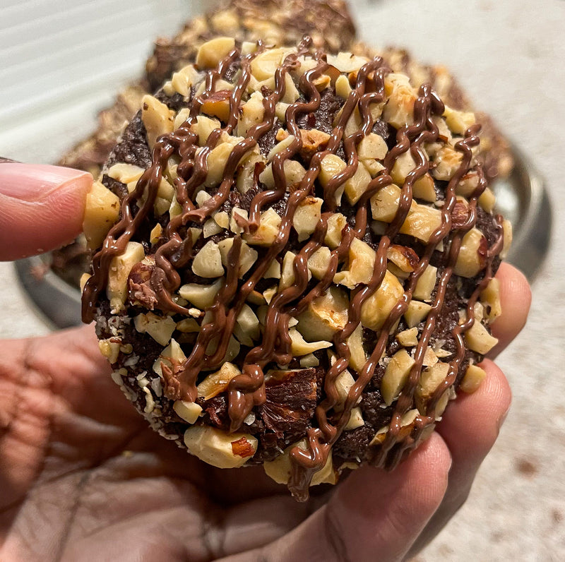 Nutella-Stuffed Hazelnut Cookies